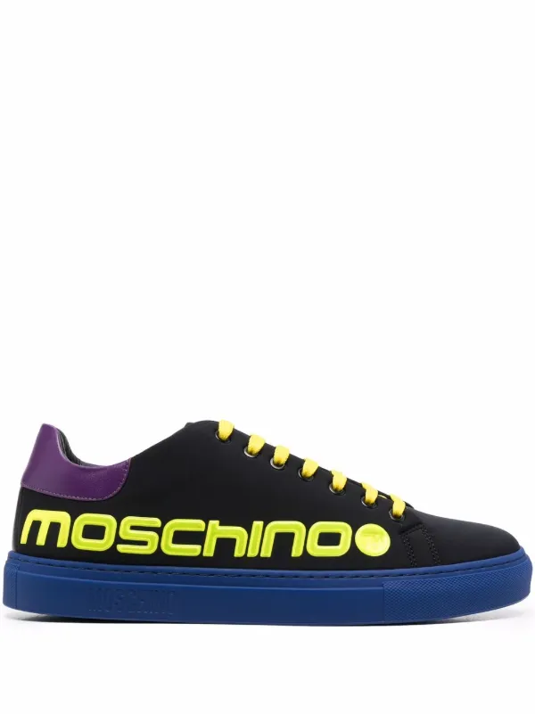 moschino chucks