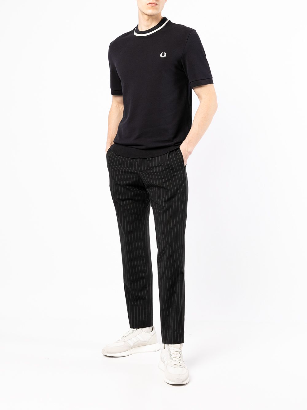 фото Fred perry футболка с вышитым логотипом