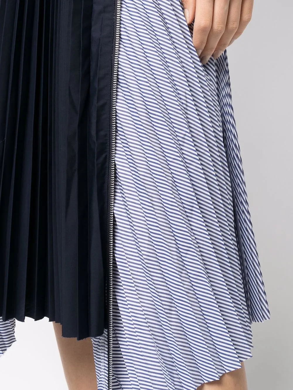 Sacai High-waisted Panelled Pleat Skirt In Blue