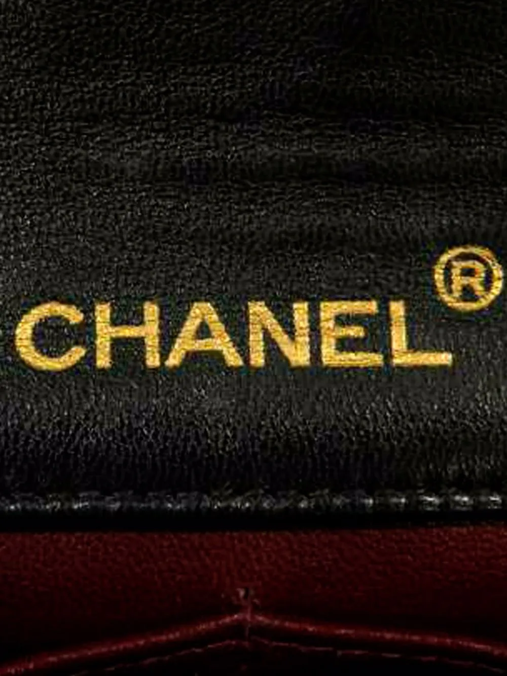 фото Chanel pre-owned стеганая сумка на плечо с логотипом cc