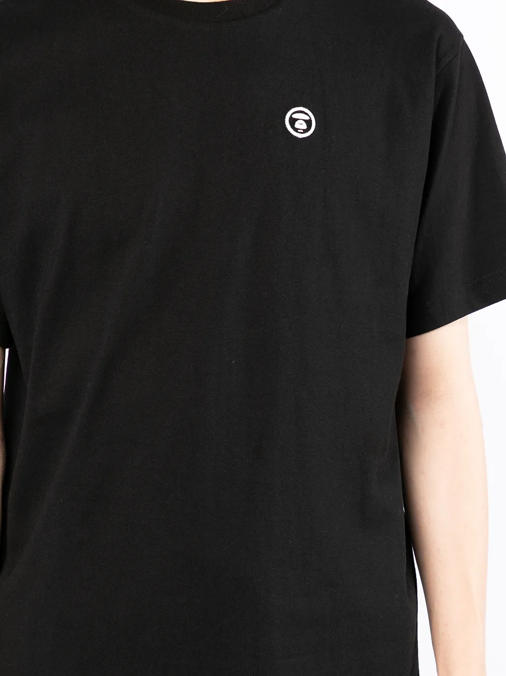 фото Aape by *a bathing ape® logo-patch short-sleeved t-shirt