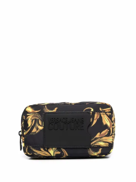 Versace Jeans Couture شنطة وسط بطبعة الباروك