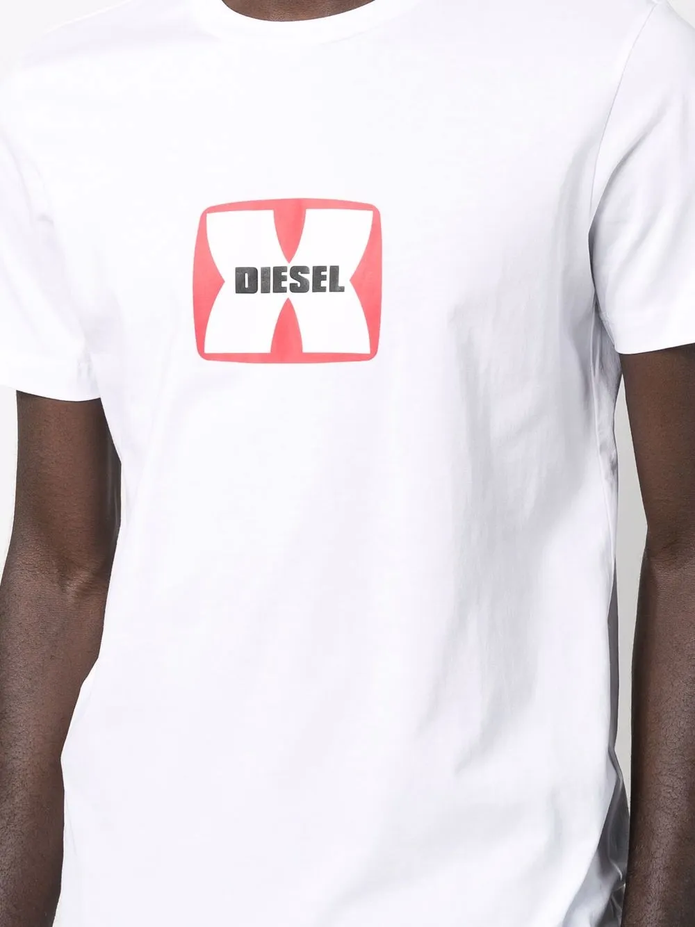 фото Diesel футболка с логотипом