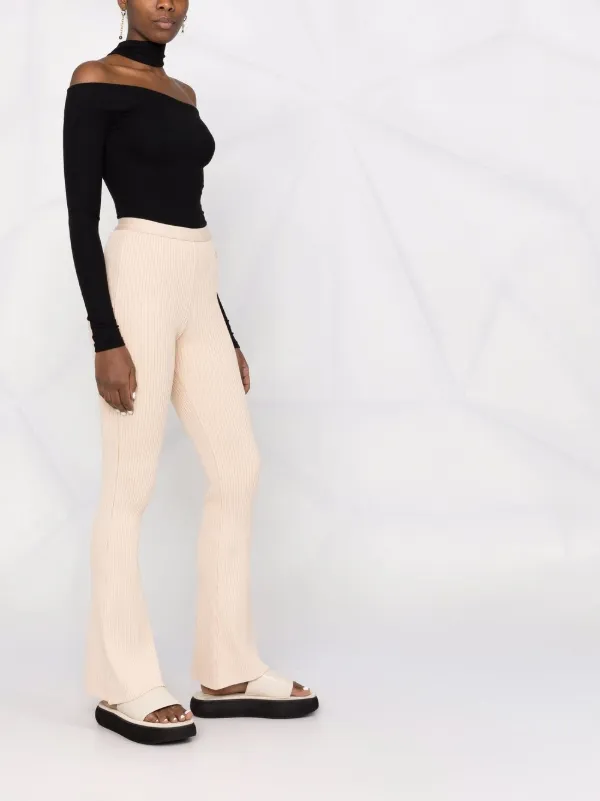 fine-ribbed flared trousers 