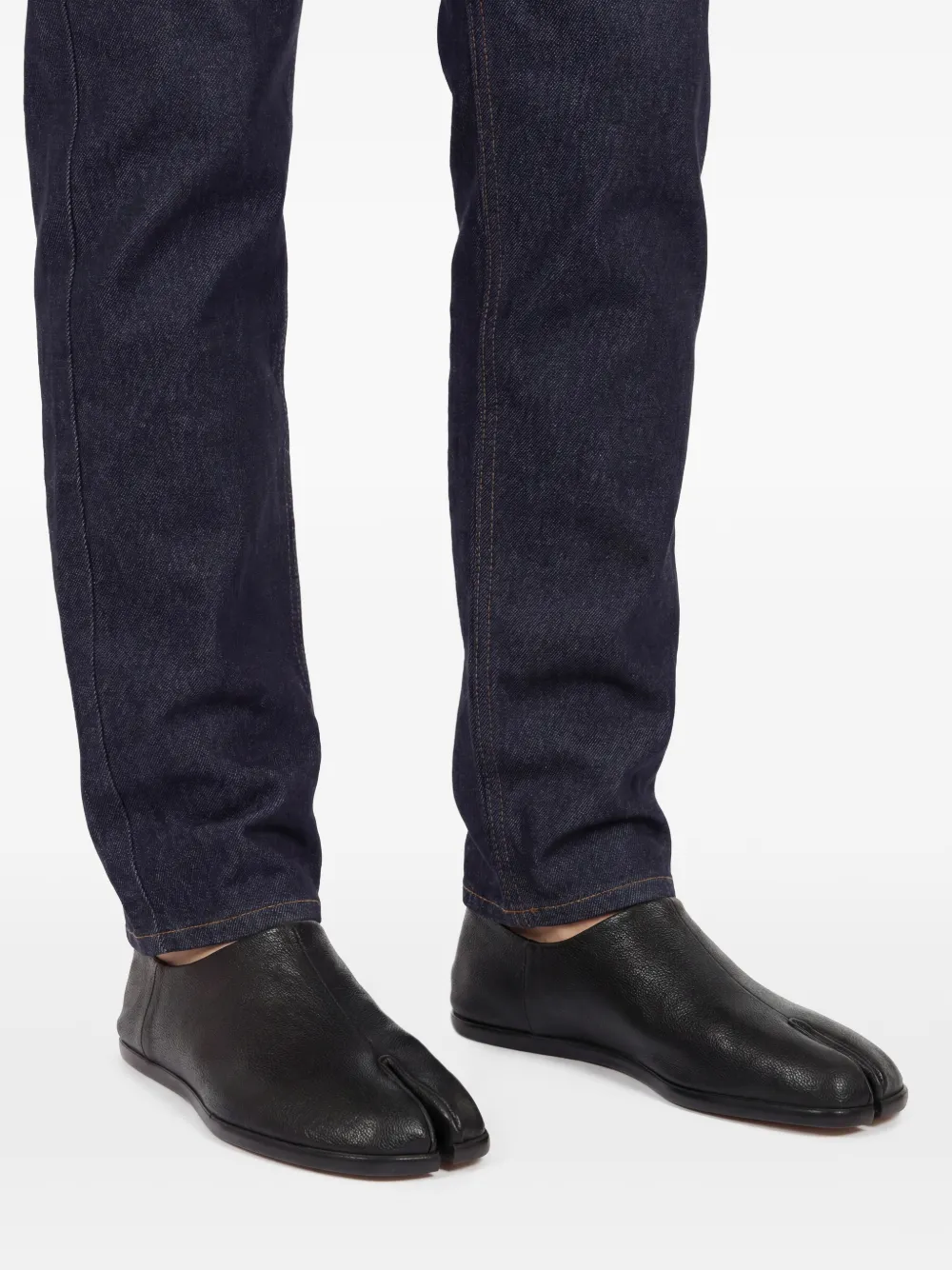 Maison Margiela Tabi Leather Babouche Shoes | Black | FARFETCH CA