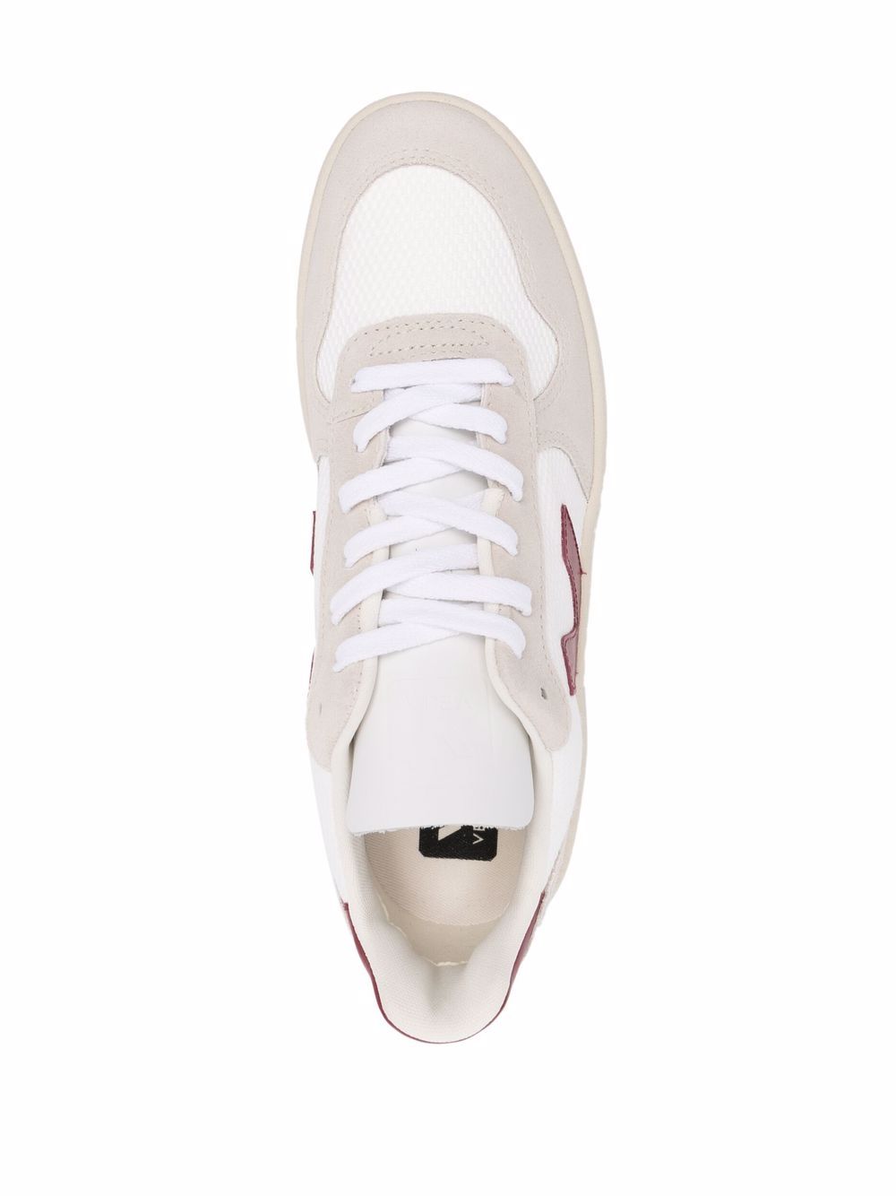 фото Veja logo-patch low-top sneakers