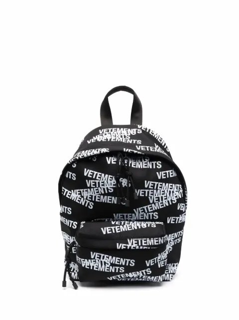 VETEMENTS logo-print backpack