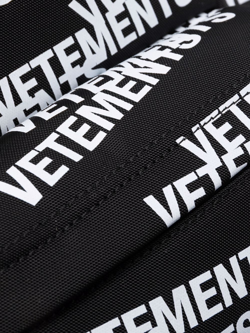 фото Vetements рюкзак с логотипом