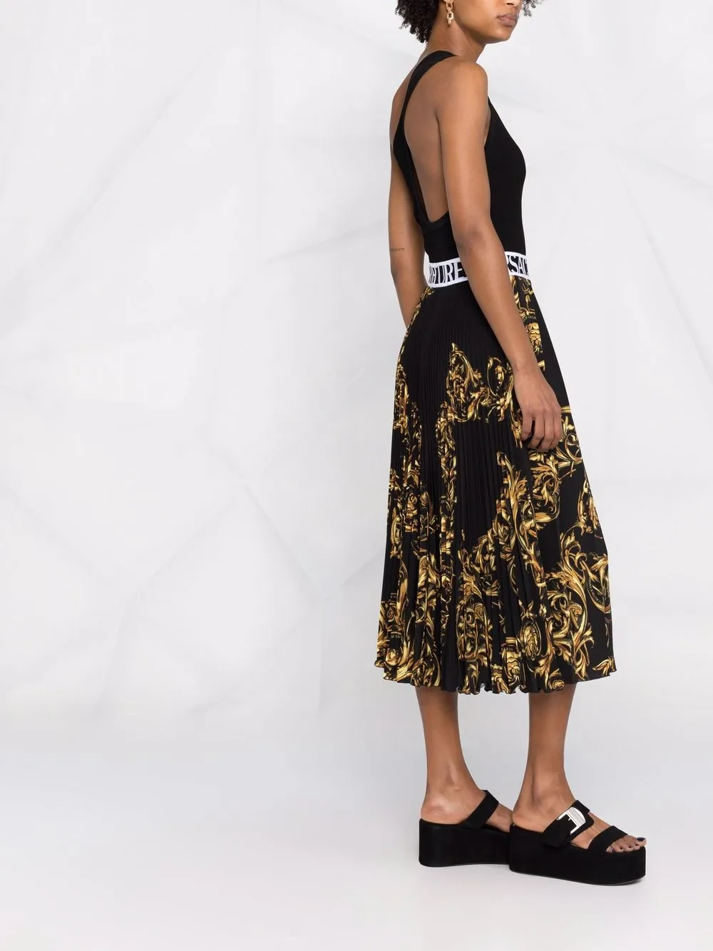 фото Versace jeans couture юбка с принтом regalia baroque