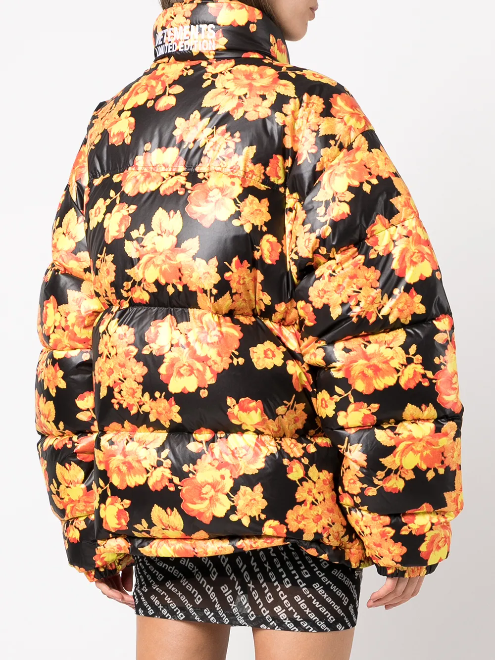 VETEMENTS Donsjack met bloemenprint Zwart