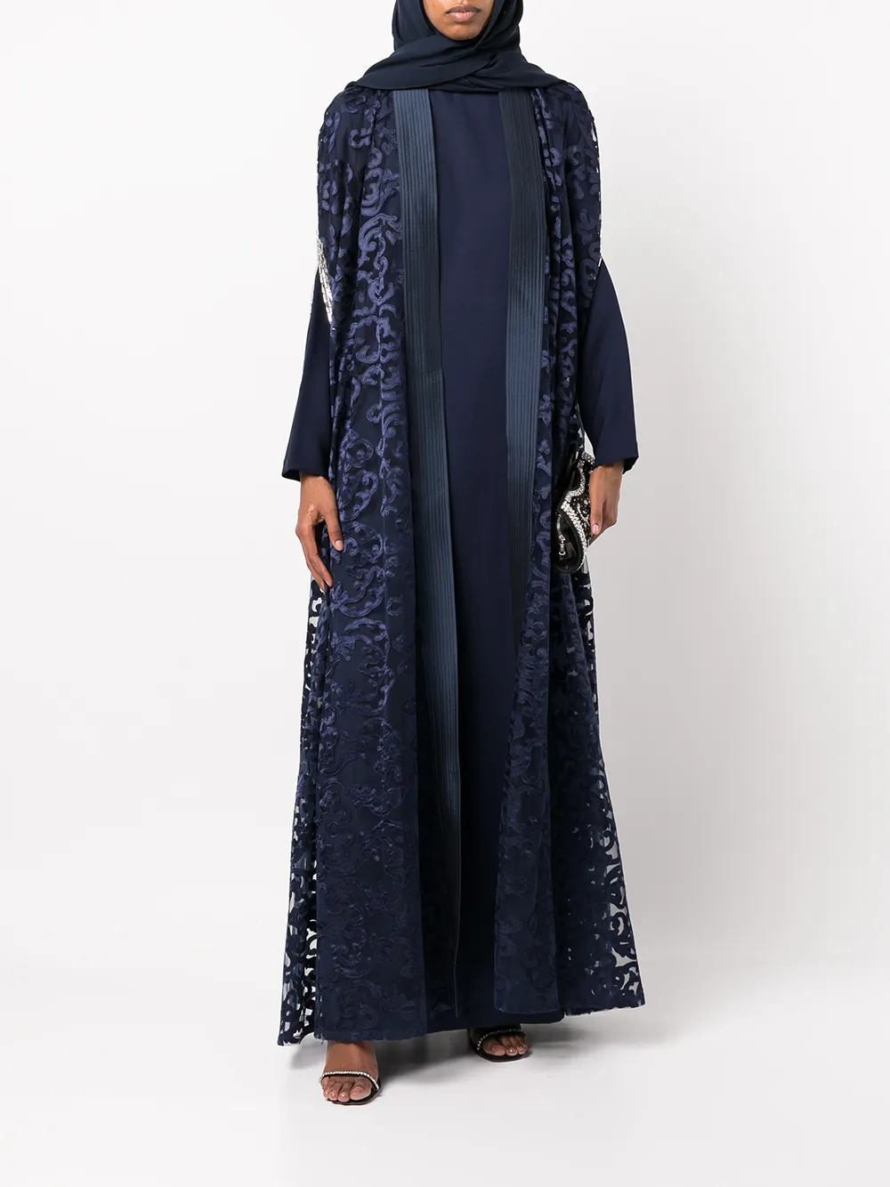 фото Atelier zuhra платье abaya с кружевом