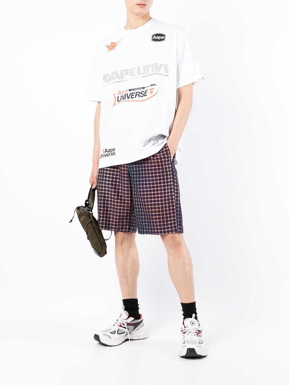 фото Aape by *a bathing ape® logo-print short-sleeve t-shirt