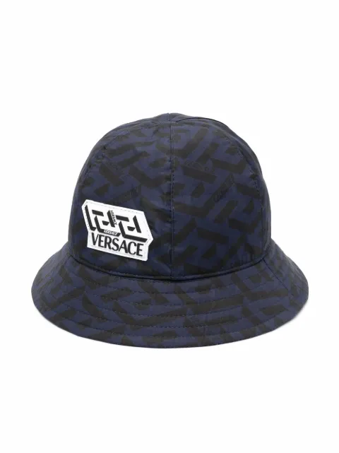 Versace Kids logo-patch bucket hat