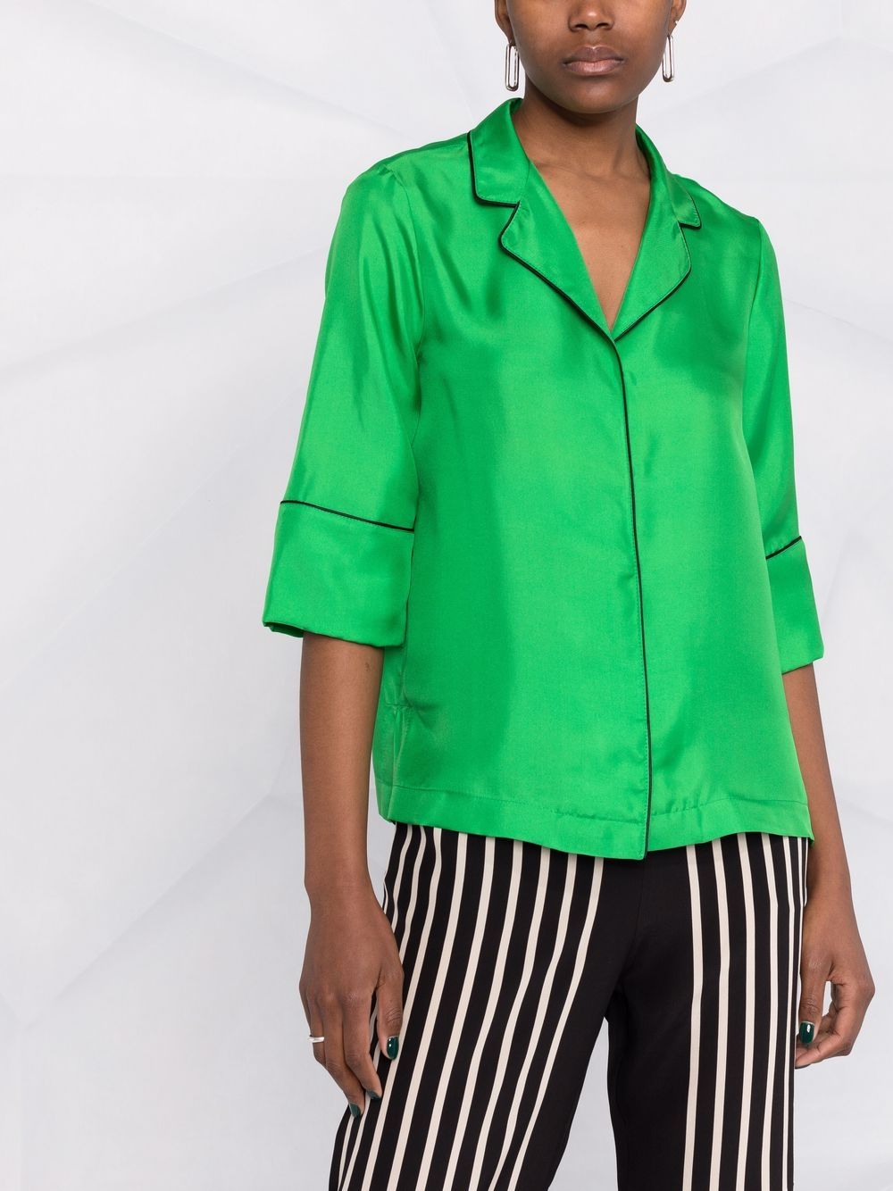 фото Blanca vita contrasting trim silk shirt