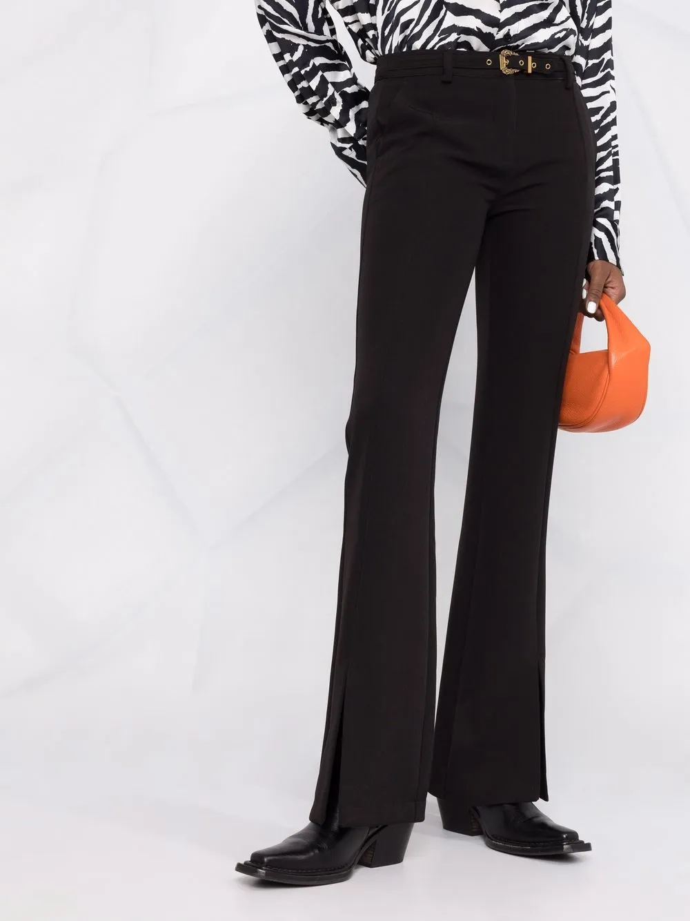 фото Versace jeans couture расклешенные брюки с разрезами