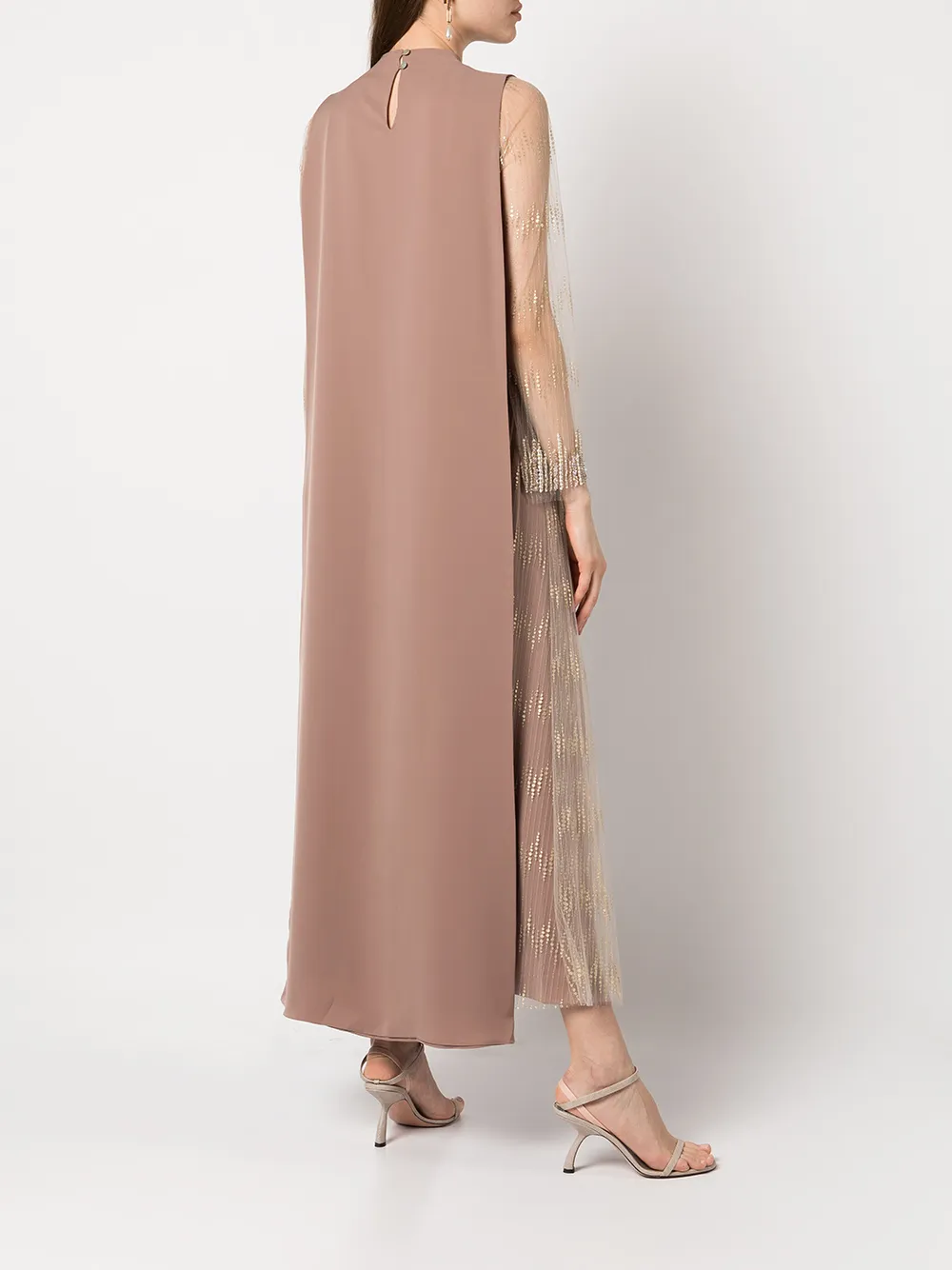 фото Amal al raisi вечернее платье с тюлем