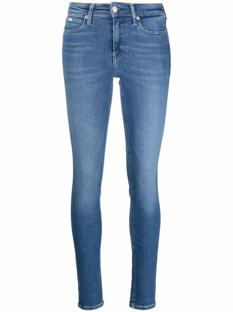 Calvin Klein Jeans جينز سكيني بشارة شعار الماركة