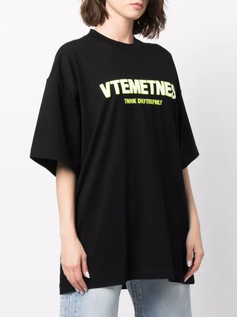VETEMENTS ロゴ オーバーサイズ Tシャツ - Farfetch