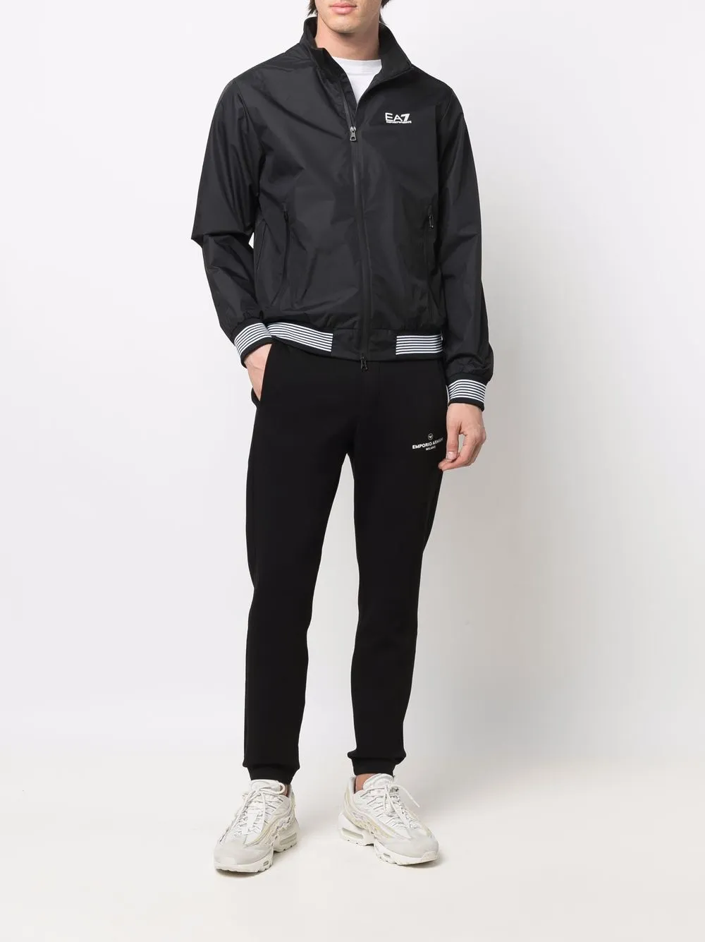 фото Emporio armani спортивные брюки с кулиской и логотипом