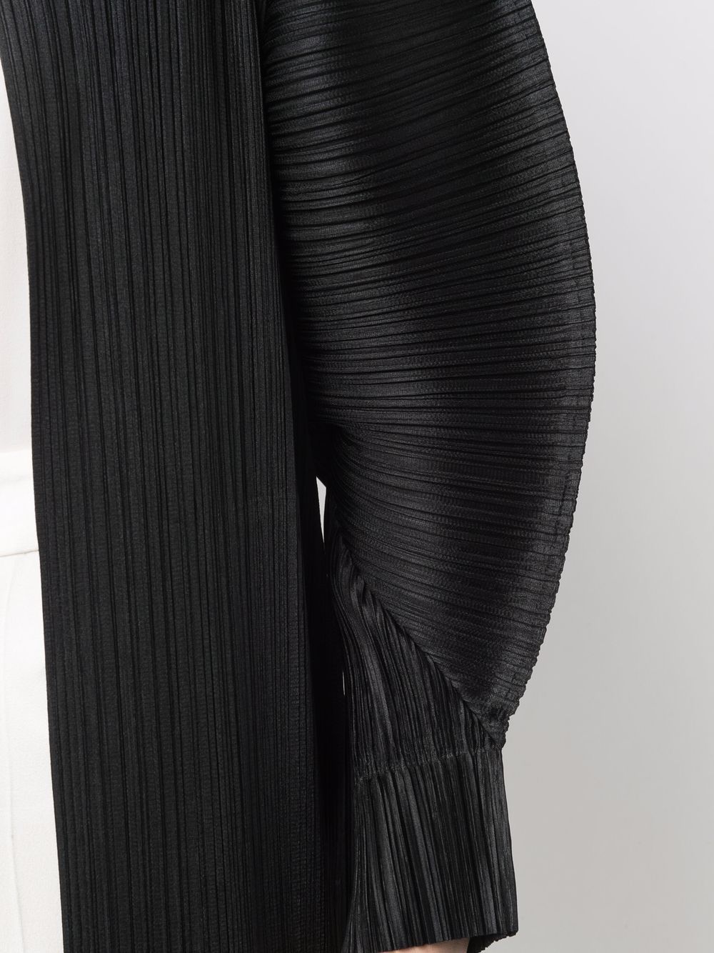 фото Pleats please issey miyake плиссированное пальто