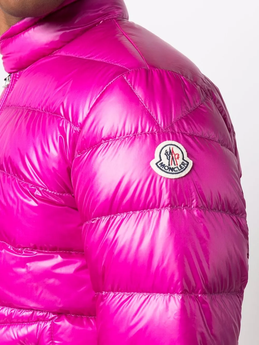 Moncler Acorus ショート ダウンジャケット