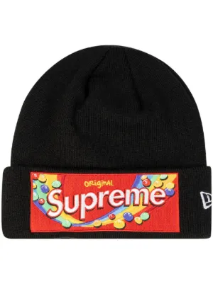 Scopri la nuova collezione di cappelli Supreme per uomo su FARFETCH