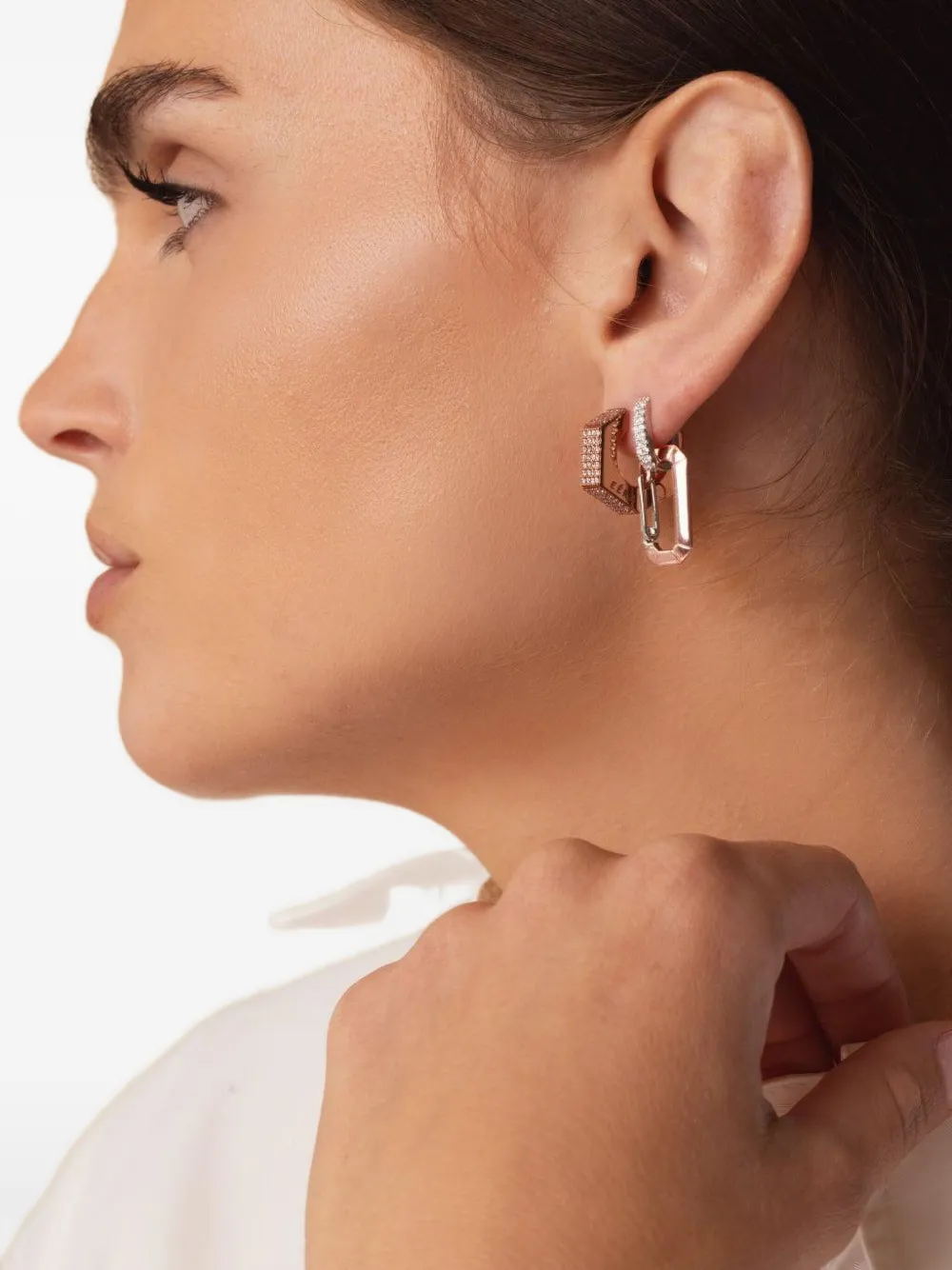 Eéra 18k White Gold Dado Diamonds Single Earring In Pink