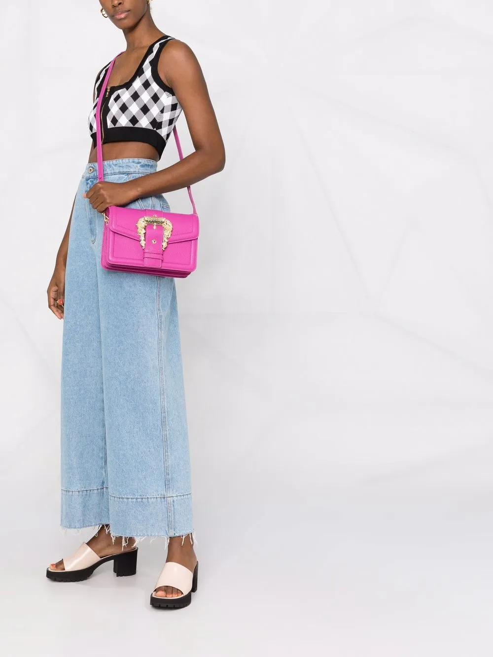 фото Versace jeans couture сумка через плечо с пряжкой baroque couture