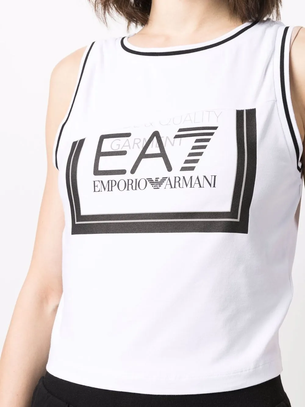 фото Ea7 emporio armani топ в технике пэчворк с логотипом