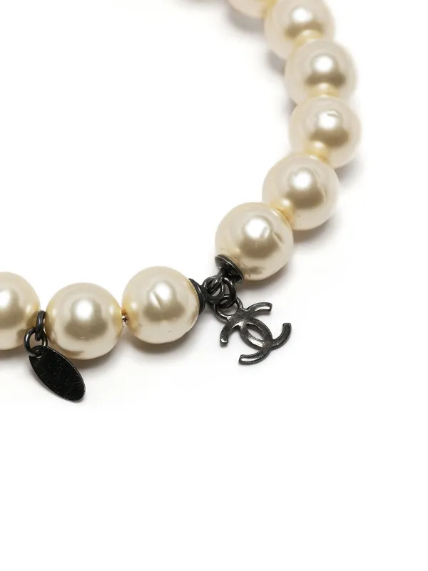 Chanel Pre-Owned CC pearl-embellished 