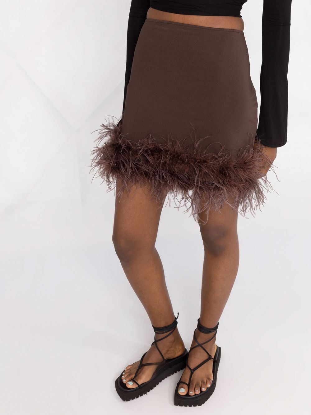 фото Atu body couture feather-trim mini skirt