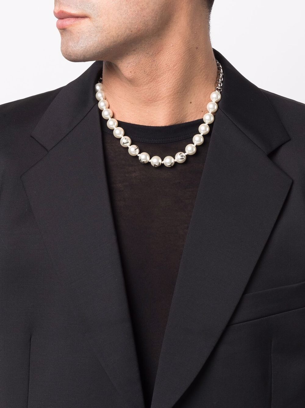 VTMNTS logo-print Pearl Necklace - Farfetch