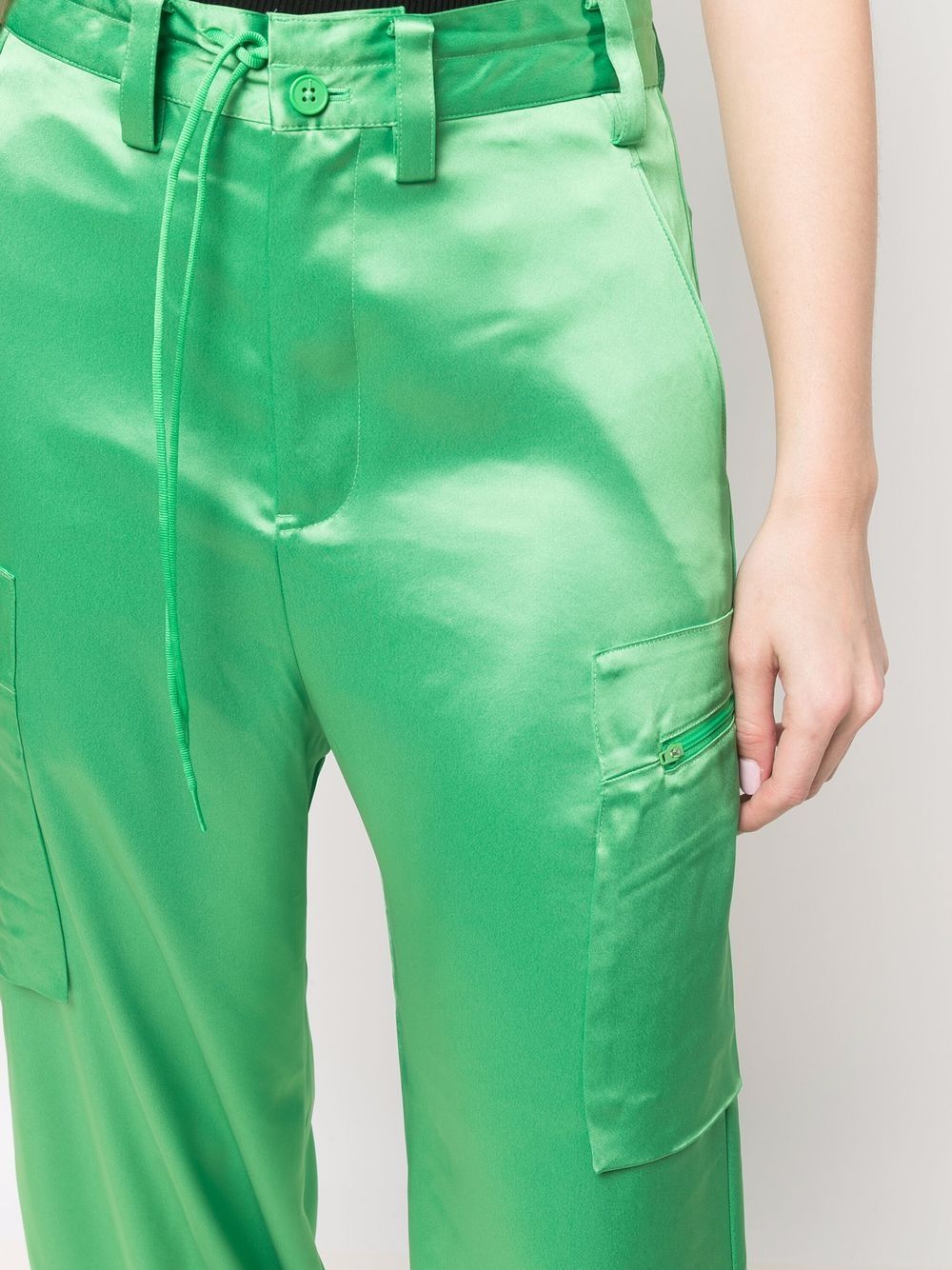 фото Y-3 cropped cargo trousers