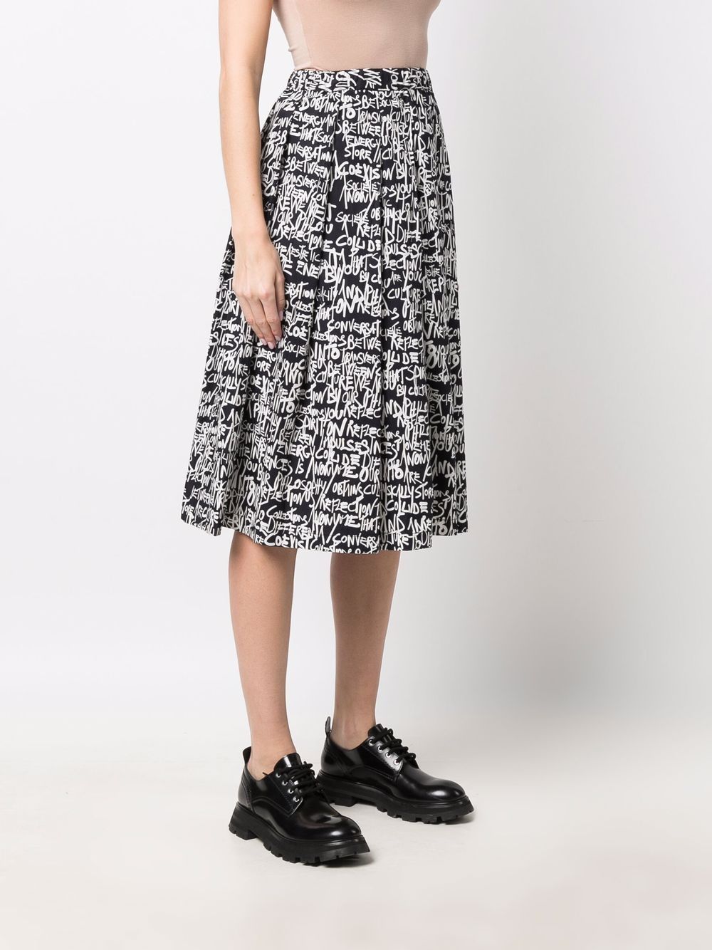 фото Société anonyme writing-print pleated midi skirt