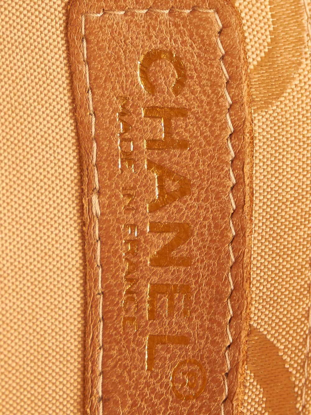 фото Chanel pre-owned сумка на плечо choco bar 2002-2003 годов