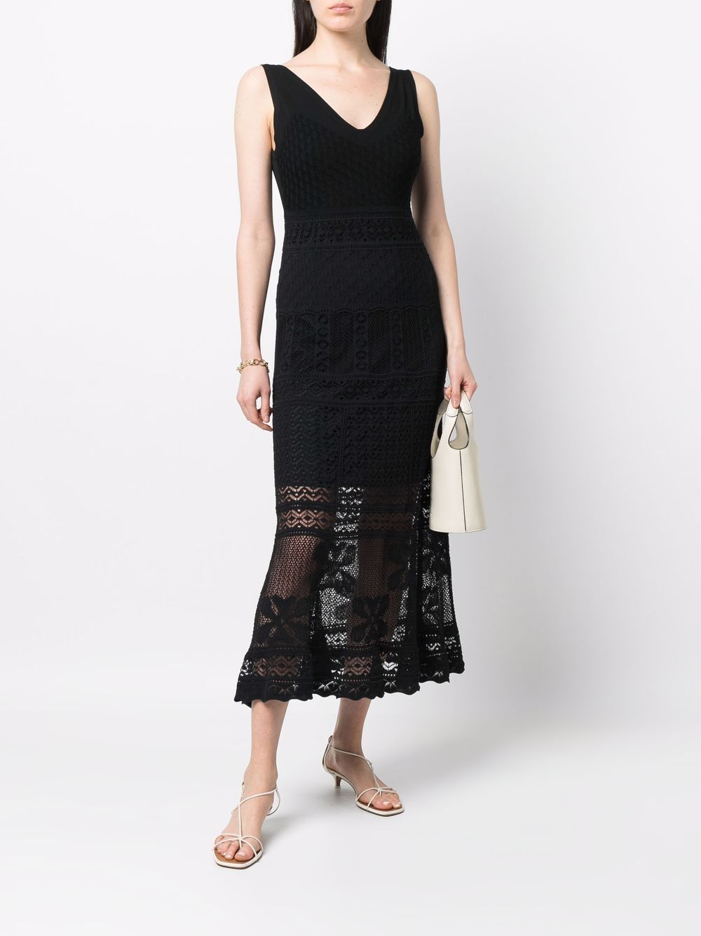 фото D.exterior lace knit dress