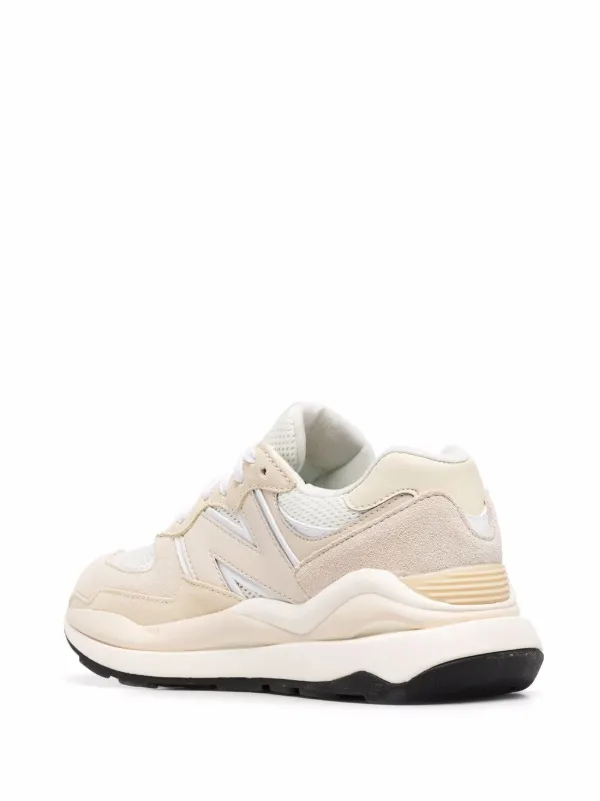 New Balance panelled lace-up trainers 