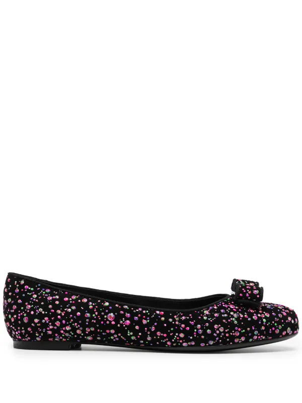 Ferragamo Varina フラットシューズ | ブラック | FARFETCH JP