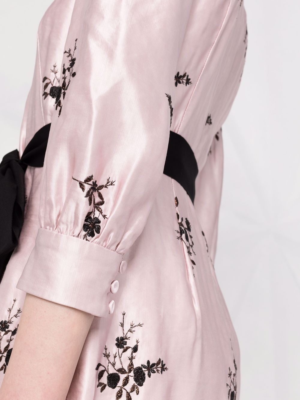 фото Erdem floral-embroidered tie waist midi dress