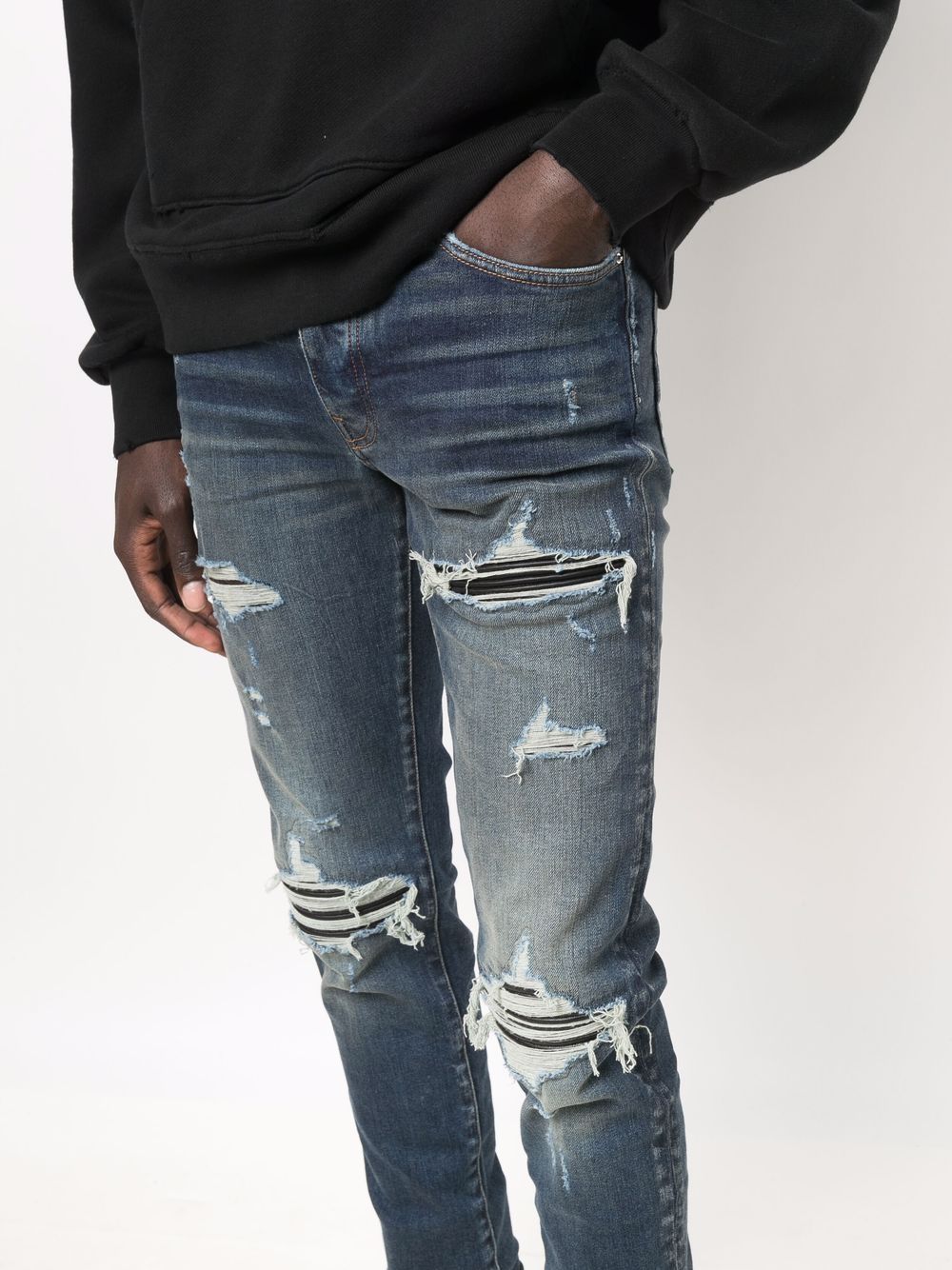 фото Amiri джинсы скинни с эффектом потертости