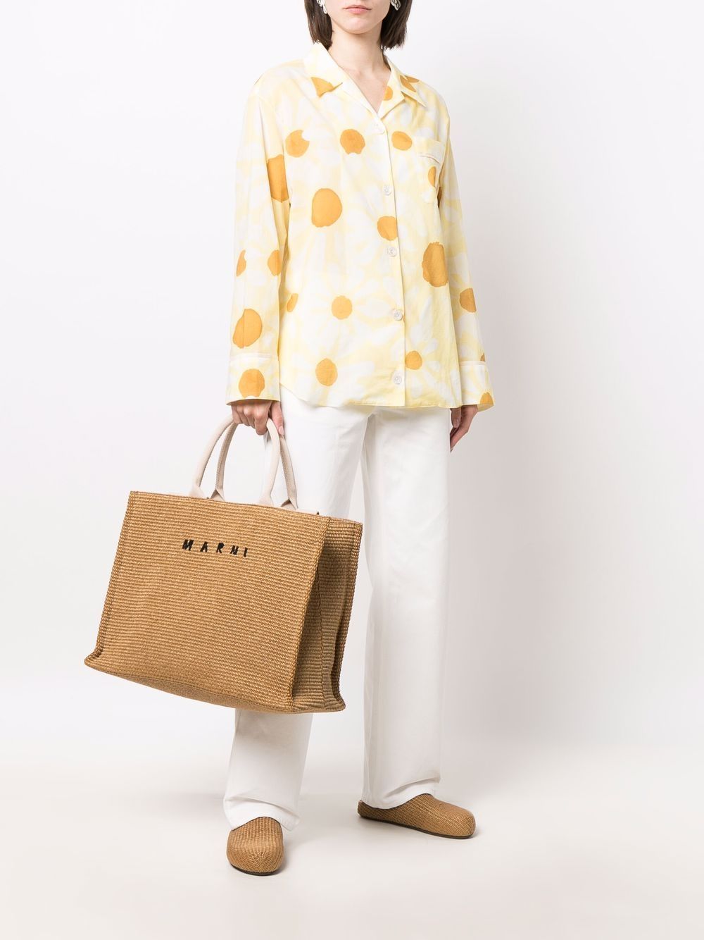 фото Marni logo-embroidered raffia tote bag