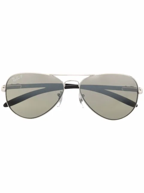 aviator-frame sunglasses