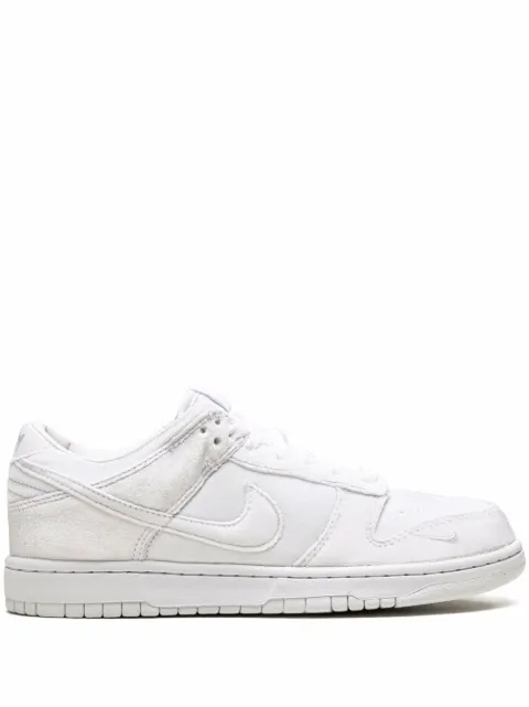 Nike - x Dover Street Market Nike Dunk Low Triple White Velvet sneakers
