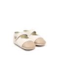 Pèpè two-tone leather crib shoes - Neutrals