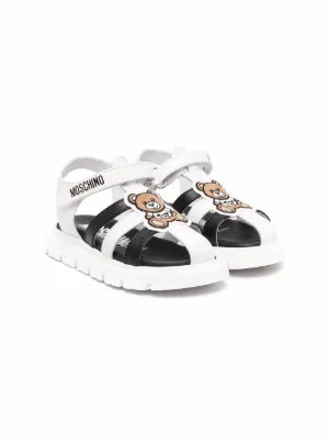 youth closed toe sandals