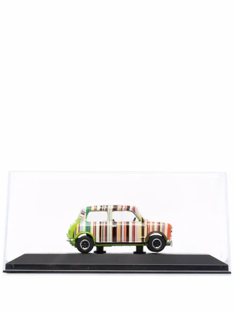 Paul Smith objet décoratif voiture à rayures
