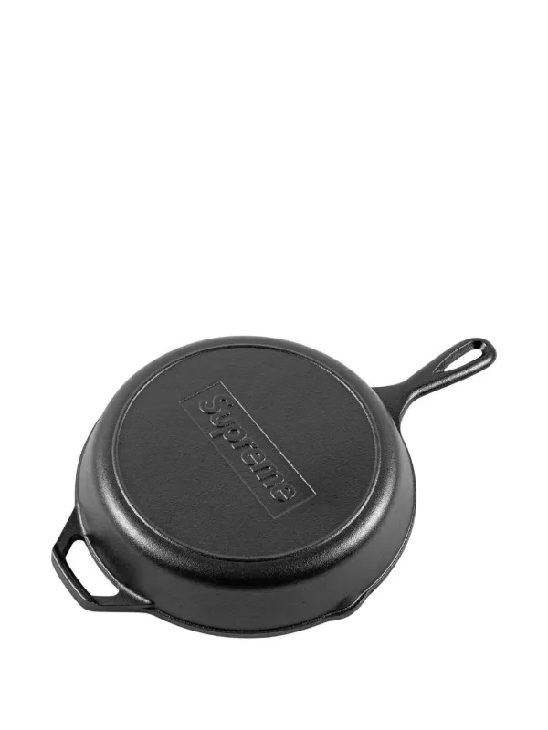 Lodge cast iron skillet