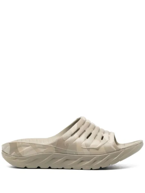 Hoka One One نعل بطبعة نفس اللون