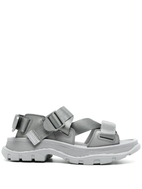 Sandalias Alexander McQueen tread 667285W4R511000 nero | FRMODA.com