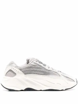 yeezy 700 blanco